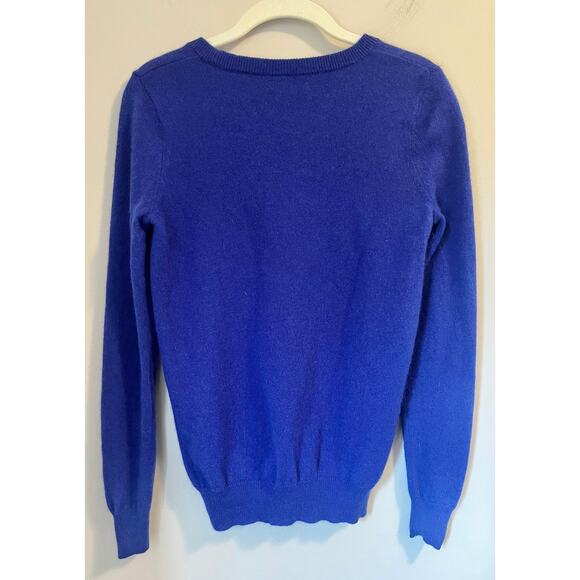 C by Bloomingdale 100% 2 Ply Cashmere Sweater Electric Blue Small (Tags says M) - Picture 2 of 6
